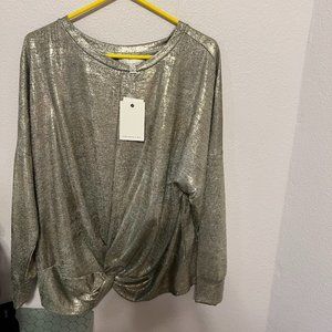 NWT Fourteenth Place XL metallic long sleeve blouse New with tags.